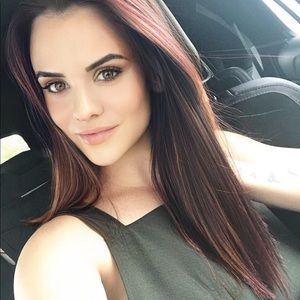 💥MEET THE POSHER💥